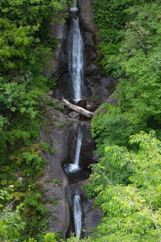 七重滝（しっちゃのたき）