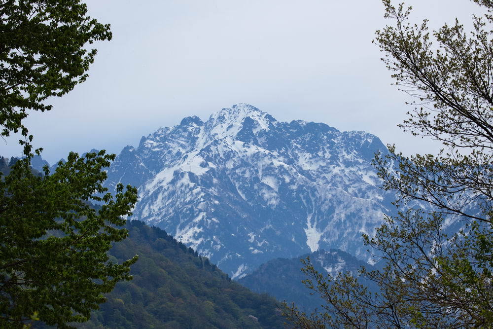 剱岳＆新緑浅緑