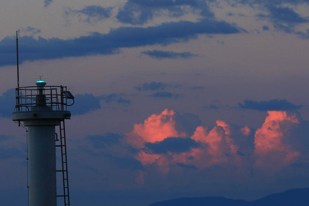 灯台と朱雲