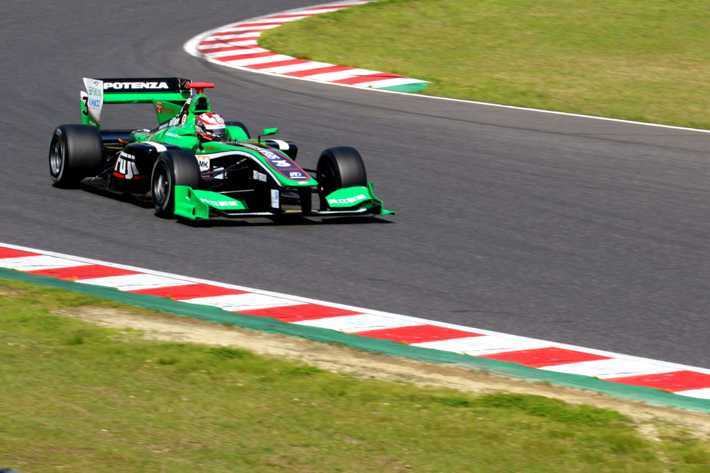 鈴鹿２＆４レース予選日
