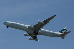 キャセイパシフィック　Ａ３４０　２