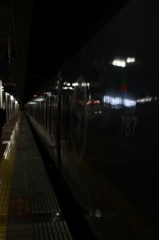 築城 航空祭   朝の電車