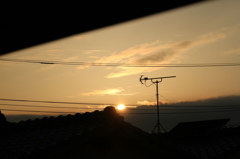 住宅地の夕日