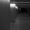 柱と地下道