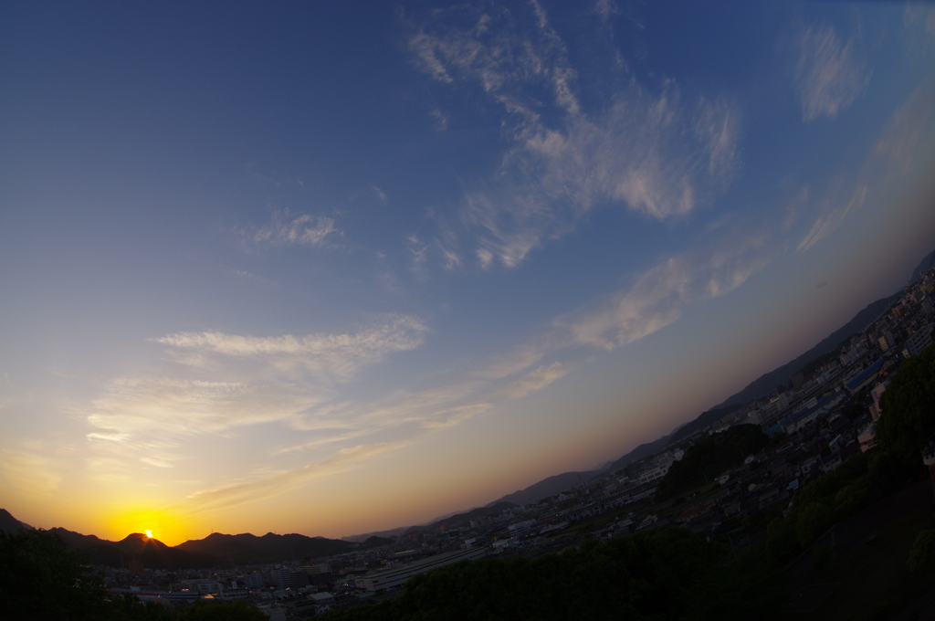 手絡山の夕日にて②