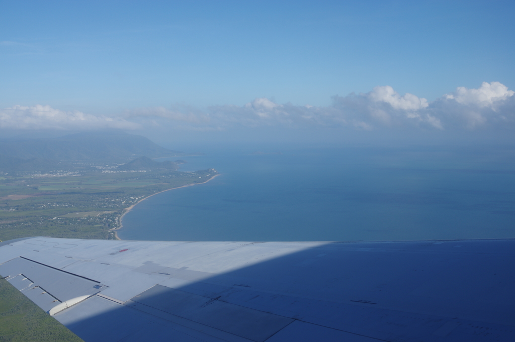 ケアンズからウルルまでの空路にて①