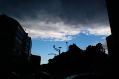 九段下の雨雲