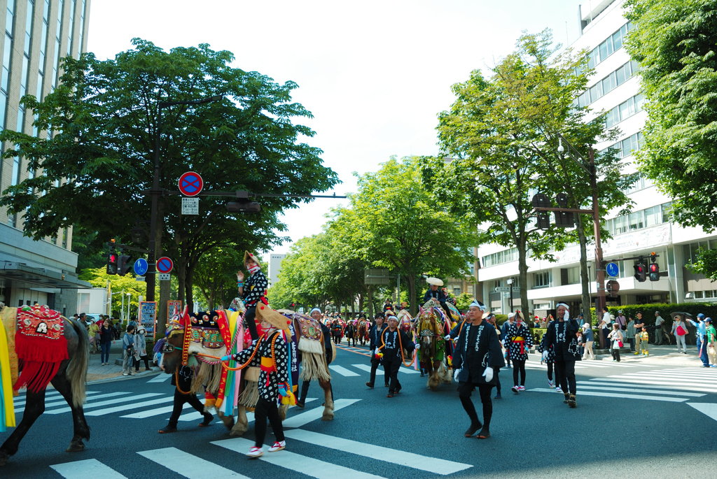 チャグチャグ馬コ　盛岡市役所前