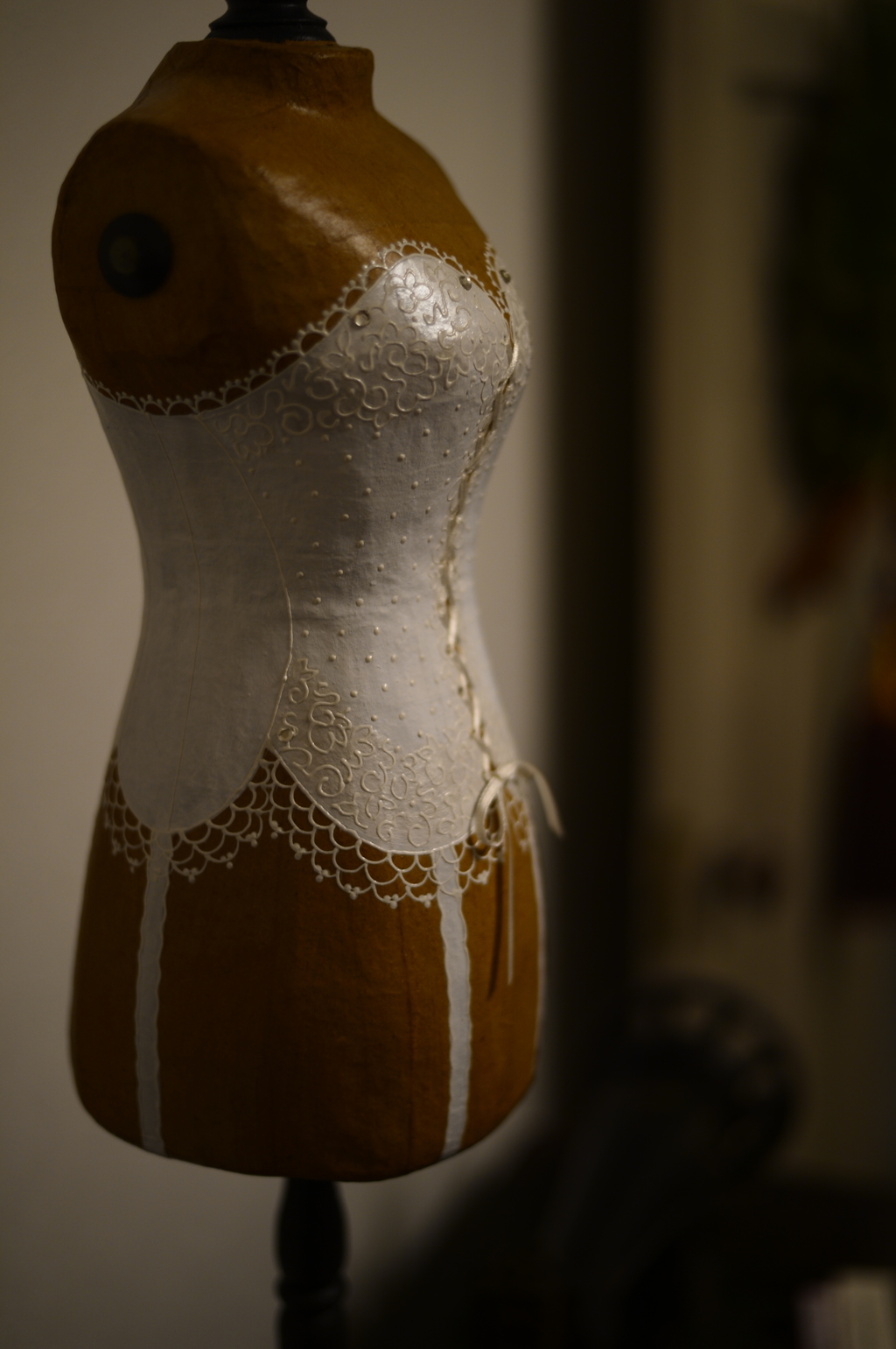 Small mannequin