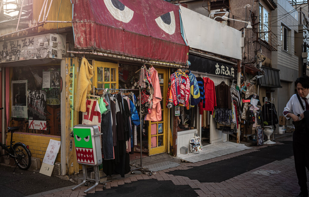 この街が一番古着屋が多い