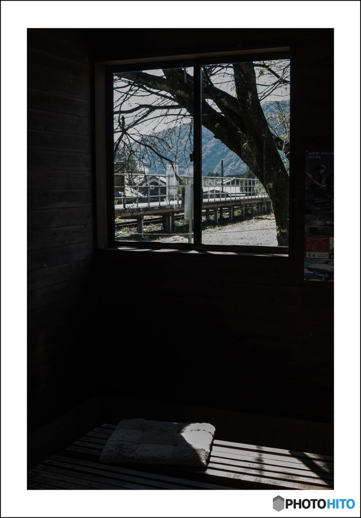駅舎の秋