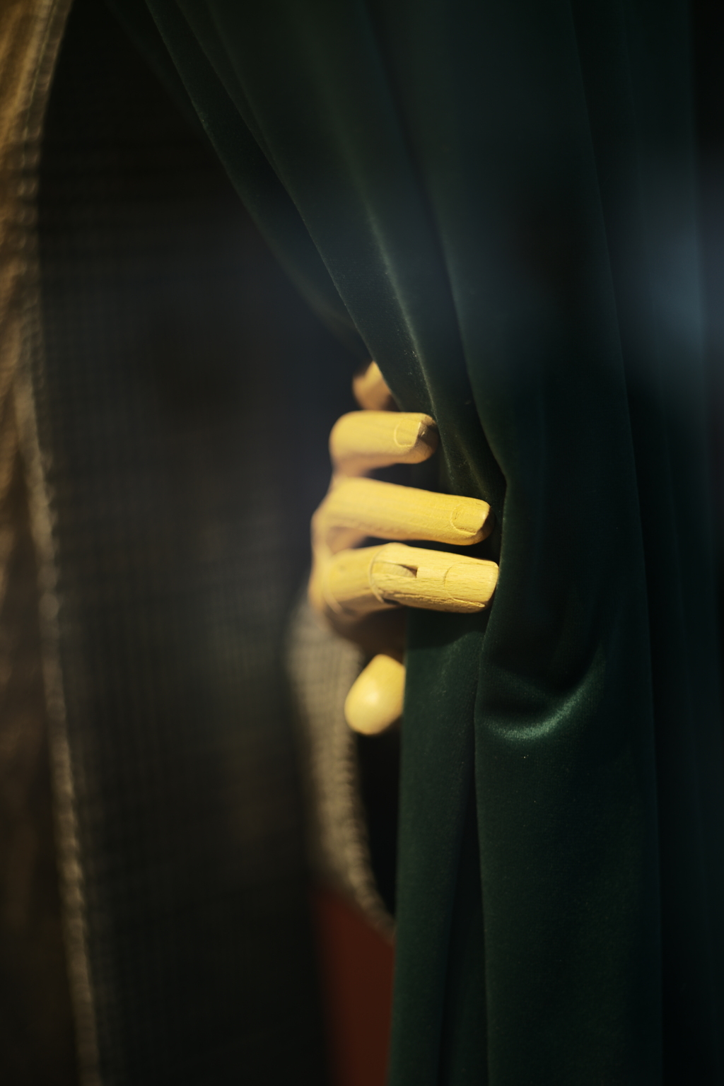 仲通りを77㎜で歩く