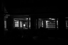 夜の本館