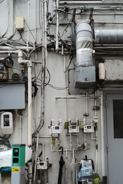 組写真「新宿三丁目」③