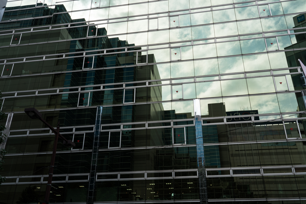 池袋西口の秋空
