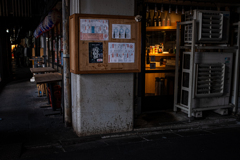 角の灯り