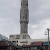 工事中の電波塔（１）モアレ