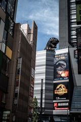 ゴジラと恐竜は親戚ですか？
