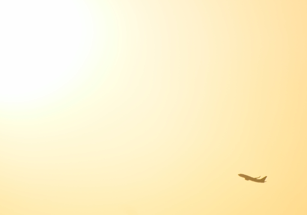 夕陽に向かって