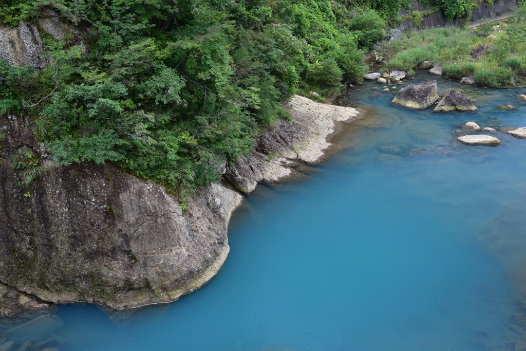 矢櫃ダム下流