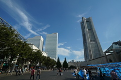 ランドマークと日揮タワー