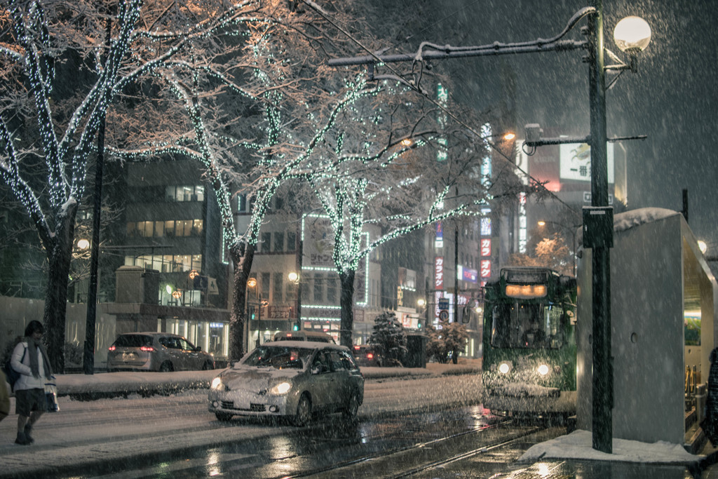 雪降る札幌