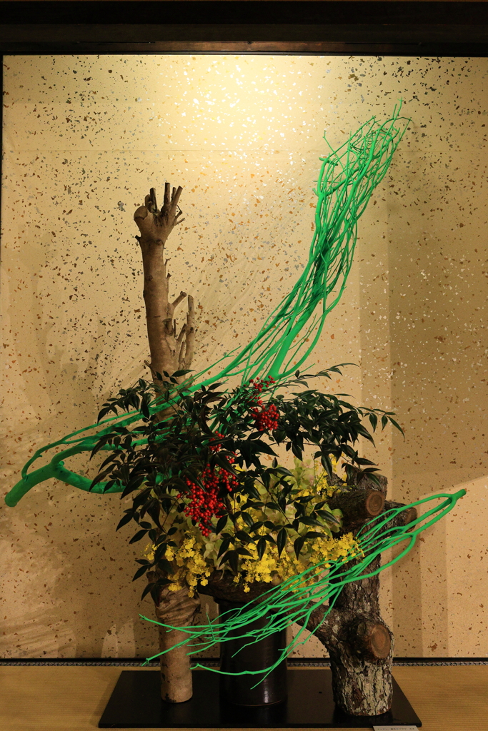 古民家と洋ラン・・・