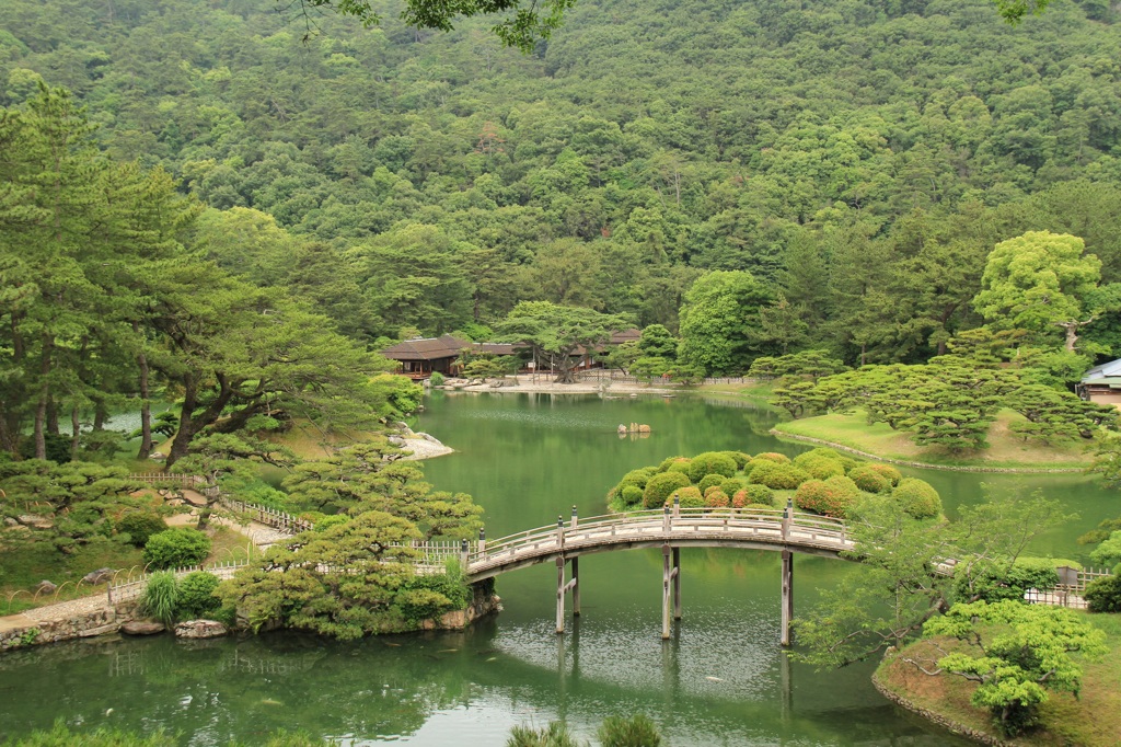 偃月橋（えんげつきょう）