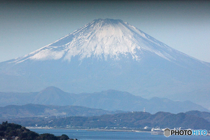 江ノ島越しの富士
