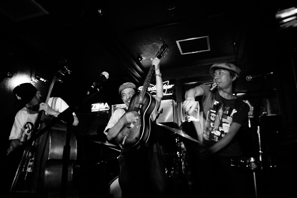 3BH_LIVE_141019_1
