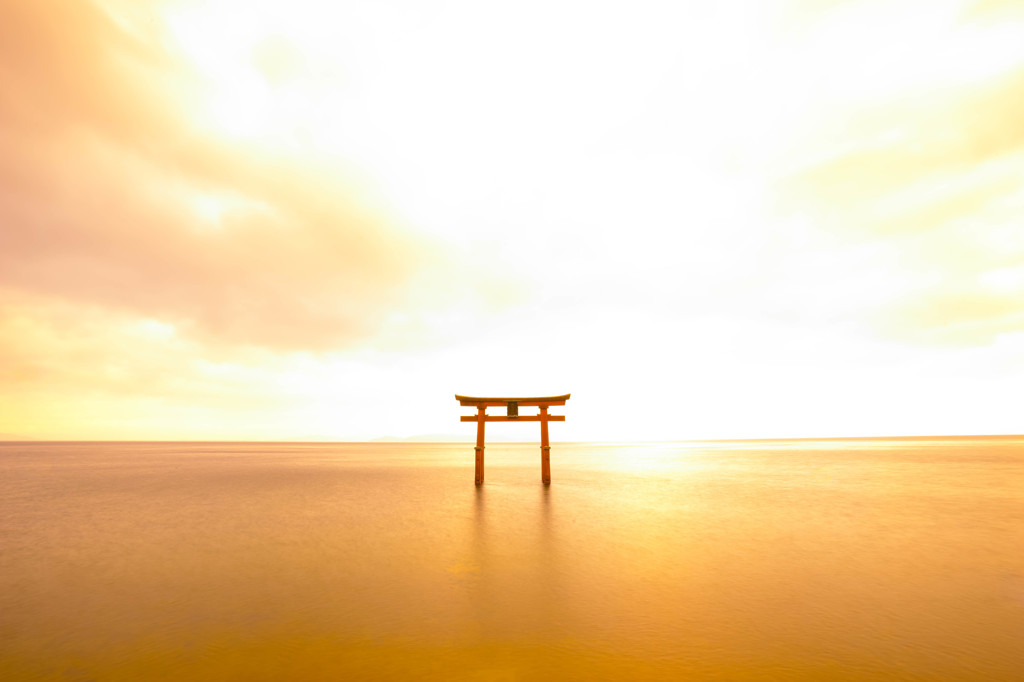 湖に宿りし神々の入り口