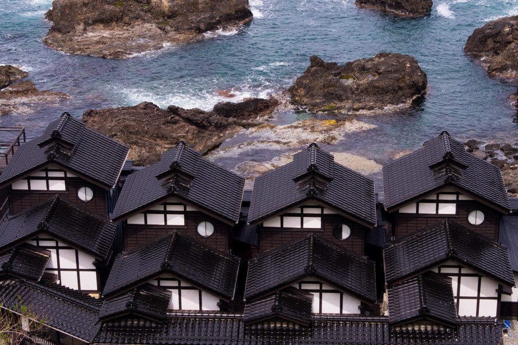 黒い館