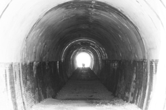 廃線跡のトンネル