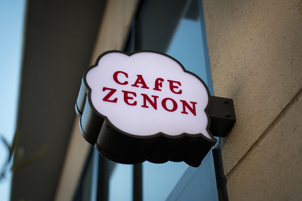 CAFE ZENON