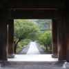 南禅寺の山門から観た境内
