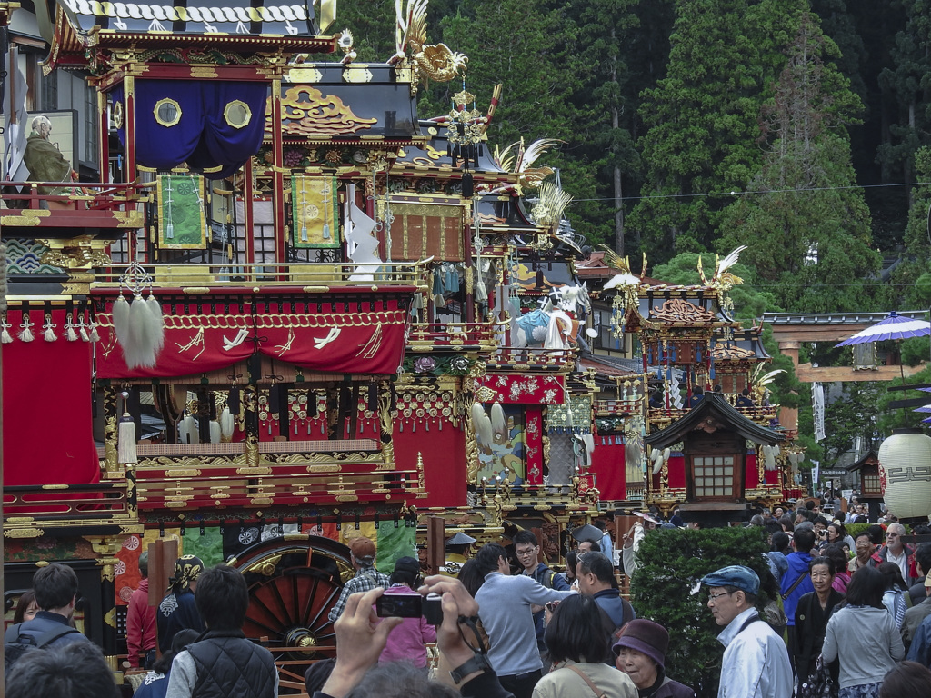 秋の高山祭り