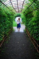 萩のトンネルと彼女