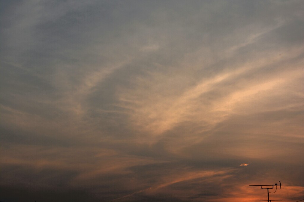一人で見た真っ赤な空