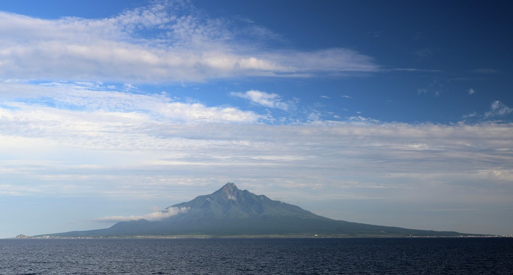 ハ－トランドフェリ甲板より利尻富士