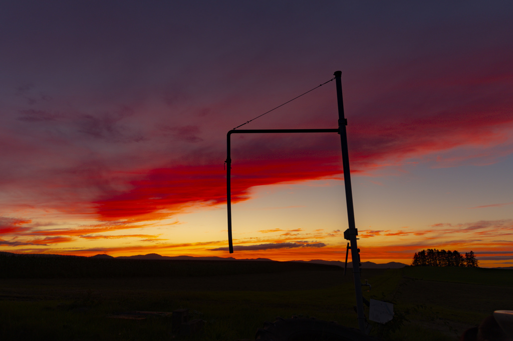 美瑛の畑で夕焼け。