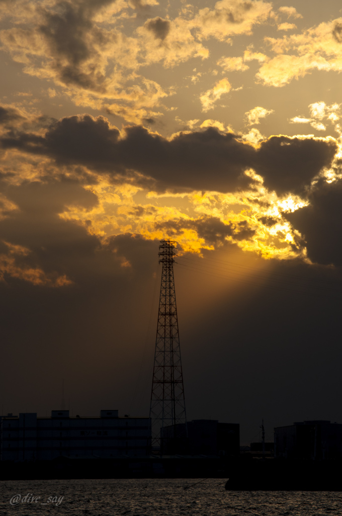 夕暮れのこぼれ陽