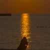 夕暮れの浜辺にて