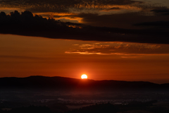 美瑛の街を見下ろしながらの夕陽。