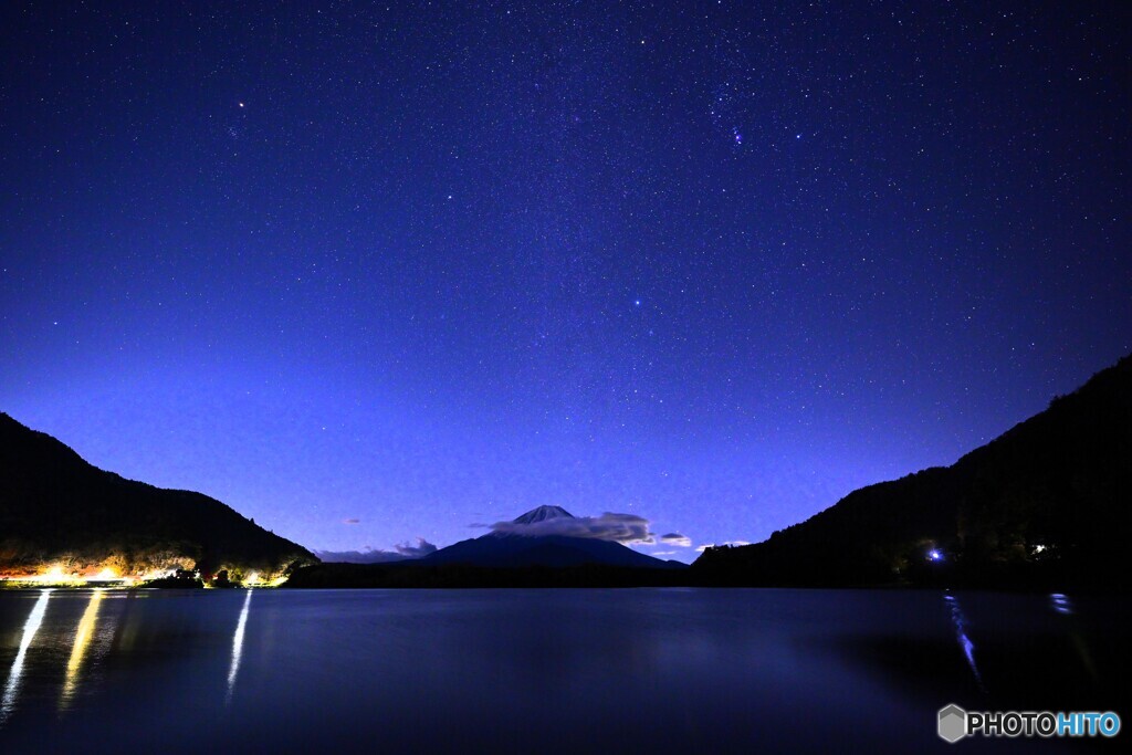 夜の富士山