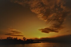 龍の舞う夕空