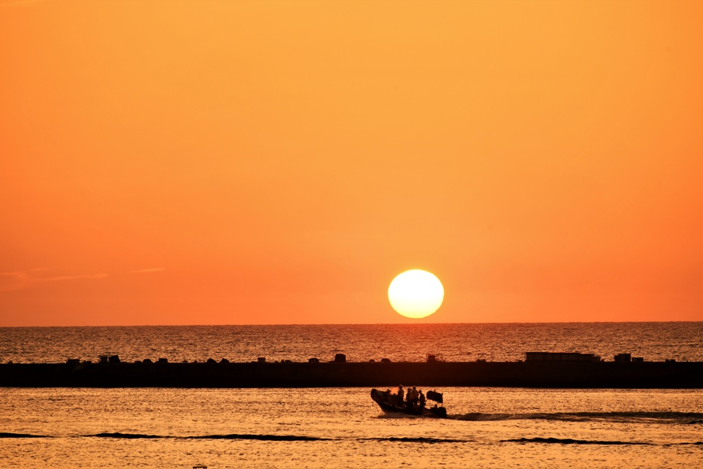 日本海に沈む夕陽