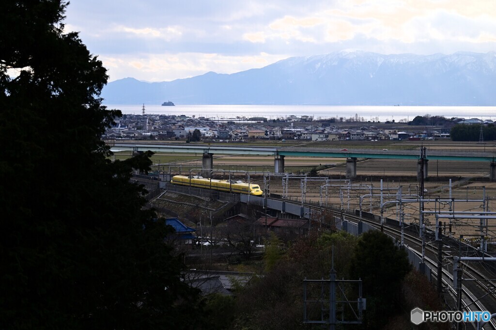 近づく・・・・・