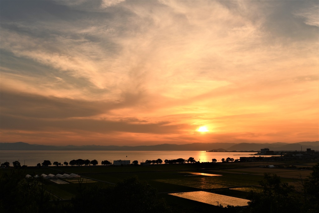 梅雨入り前の夕景