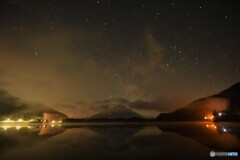 夜霧の精進湖