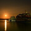 月夜の彦根港